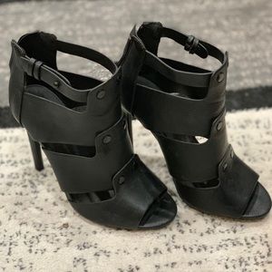 ShoeDazzle Black Heels. Size 5.5